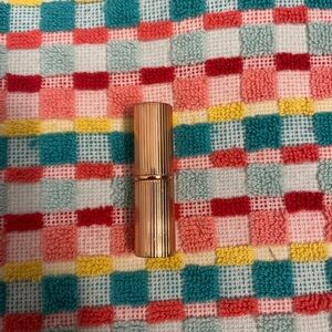 Charlotte tilbury lipstick